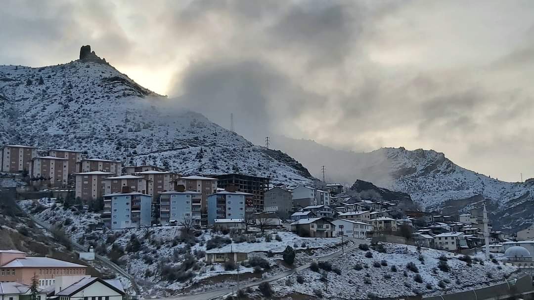 Gümüşhane’de mart kapıdan baktırdı 1