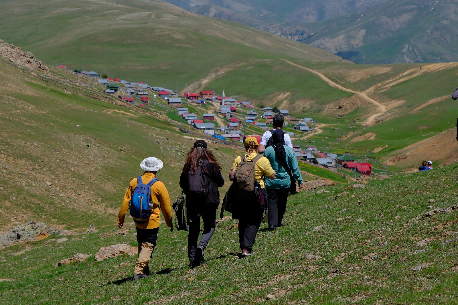 GÜDAK Kostan Dağı'nda tarihi ve doğal zenginlikleri keşfetti 12