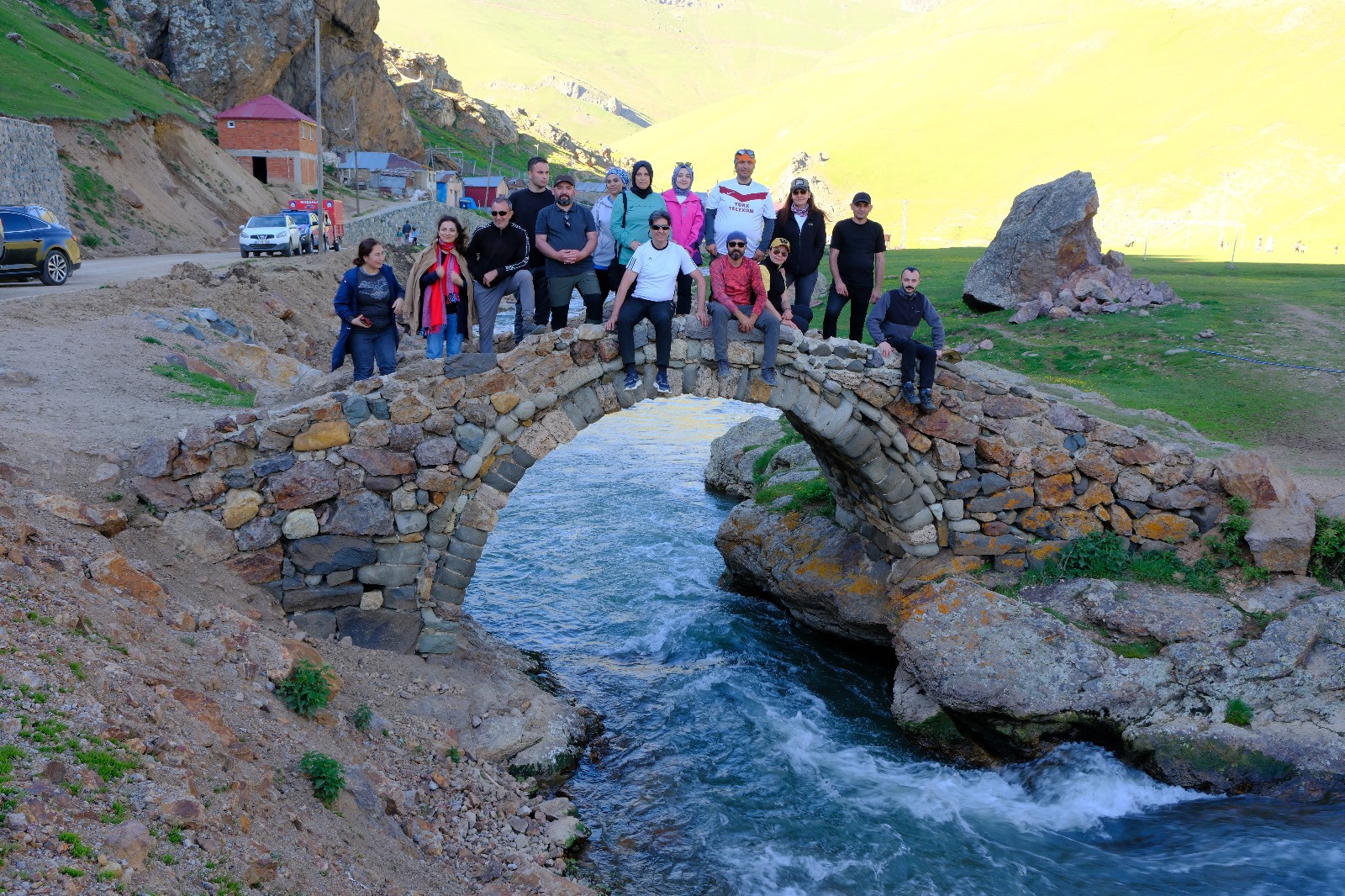 GÜDAK Kostan Dağı'nda tarihi ve doğal zenginlikleri keşfetti 9