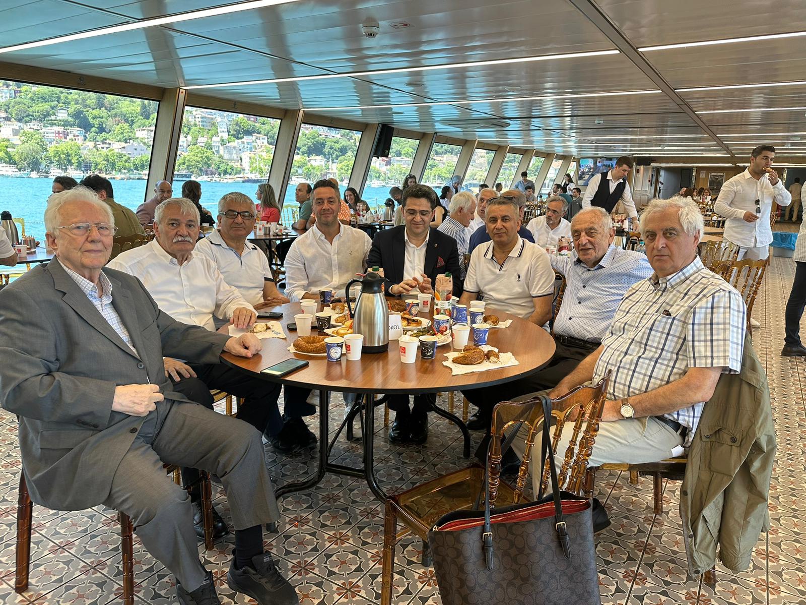 GÜSİAD ve platformları boğazda buluştu 9