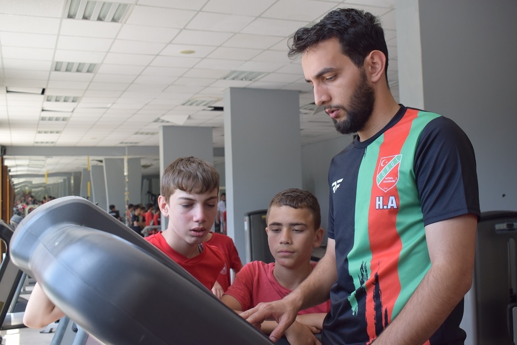 Gümüşhanespor tesislerini Torul Futbol Akademisi’ne açtı 3