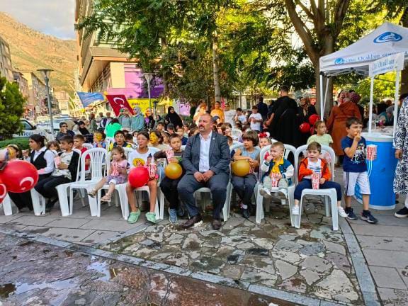 Ülkü Ocakları çocukları sevindirdi 2