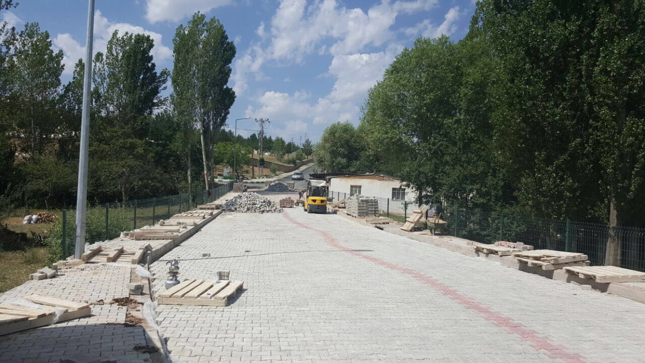 Şehit Yusuf Erk Caddesi adına yakışır şekilde yapılıyor 3