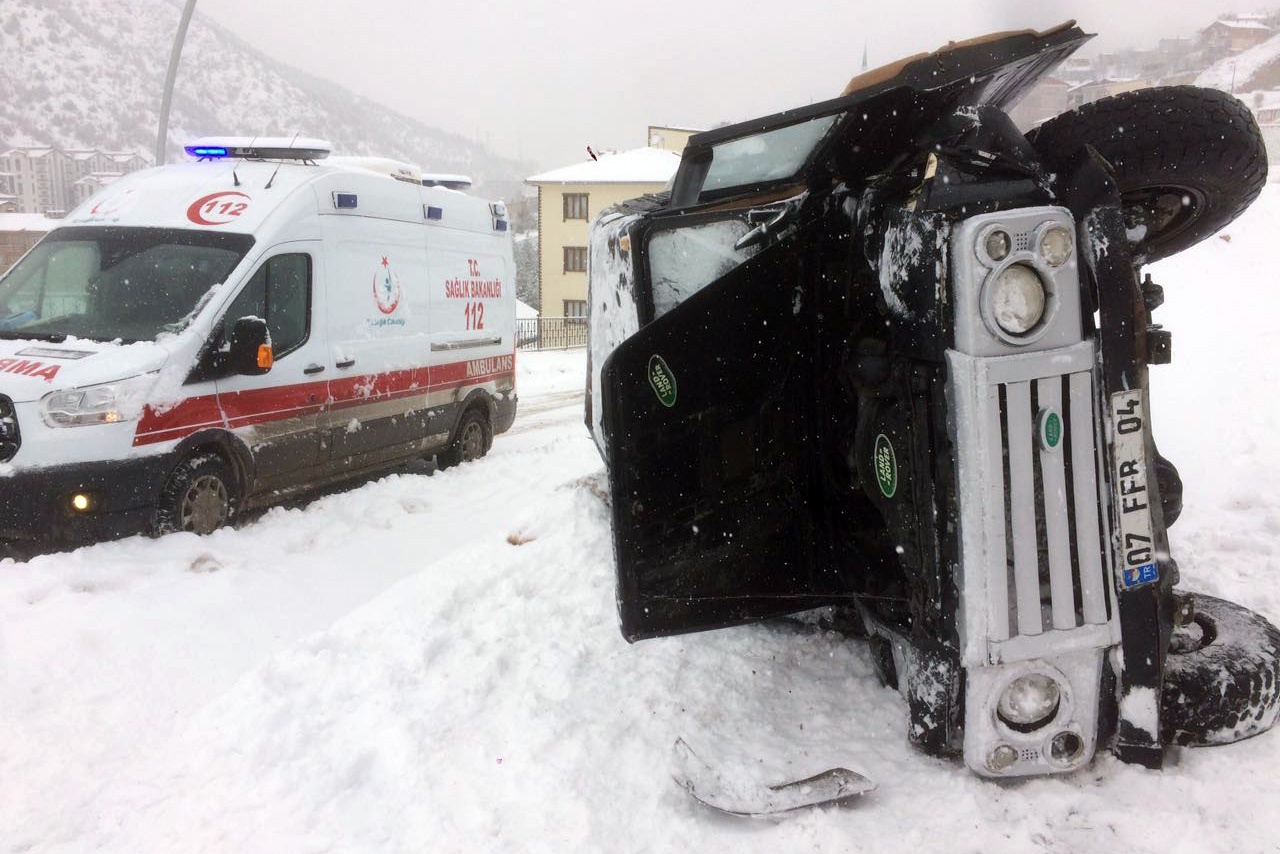Gümüşhane’de 2 kazada 3 yaralı 3
