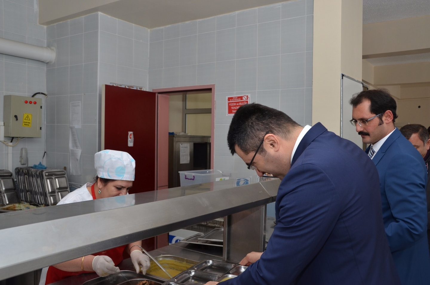 ‘Başarılı olmaya değil, değerli bir insan olmaya çalışın’ 17