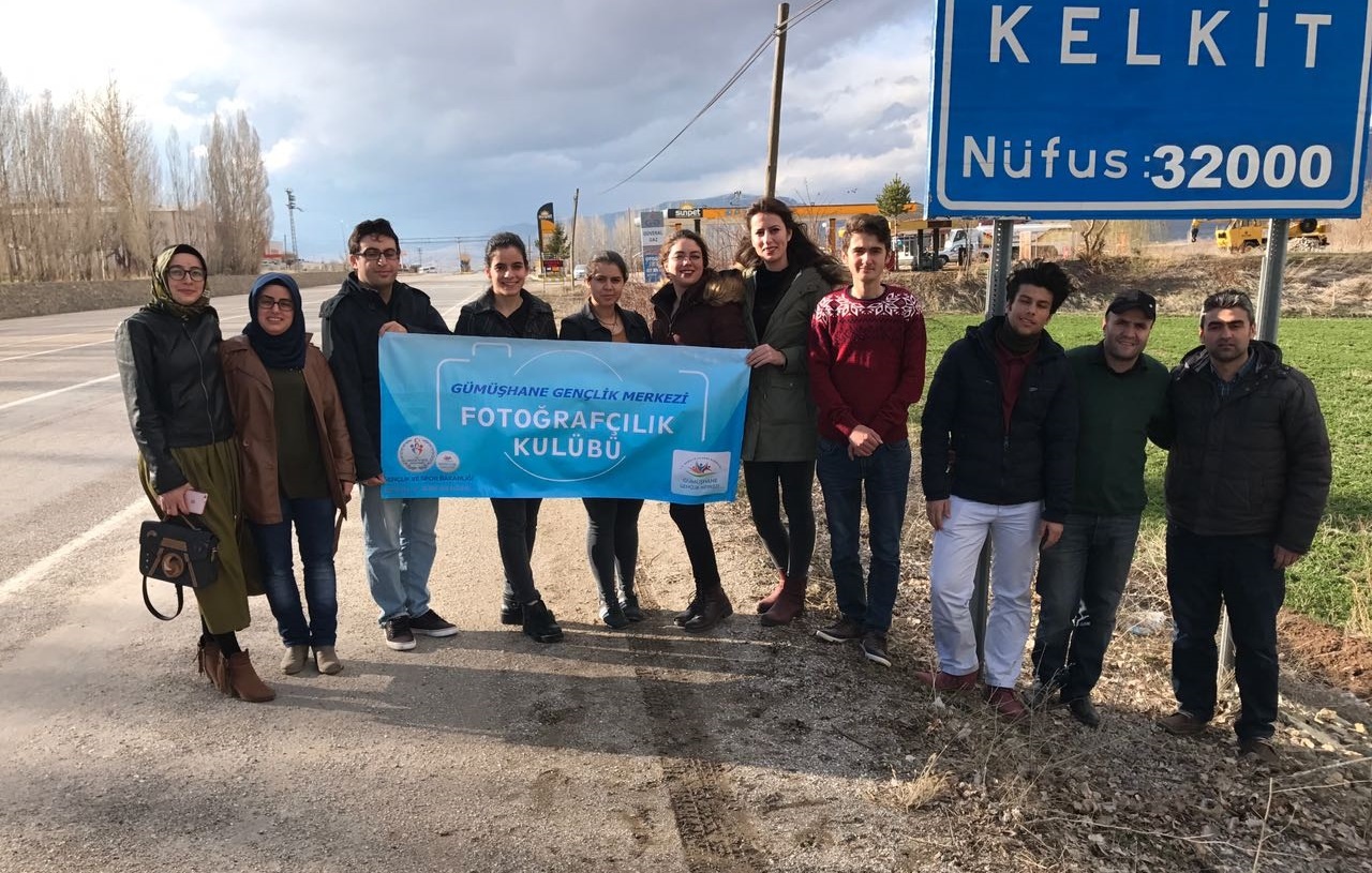 Genç Fotoğrafçılar Kelkit Zilli Kilim atölyesinde 4