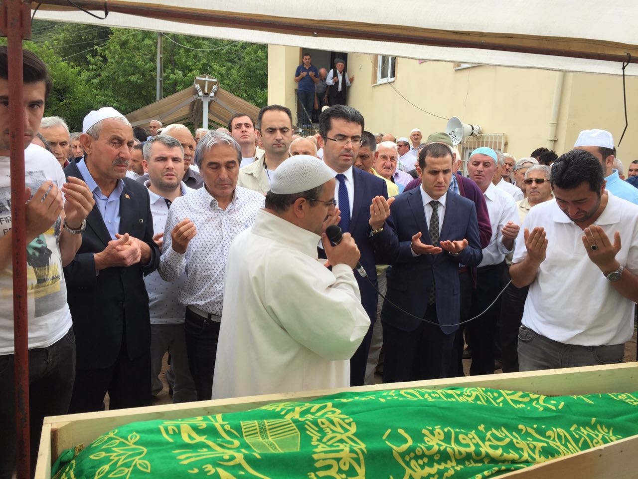 Vali Memiş’in amca acısı 3