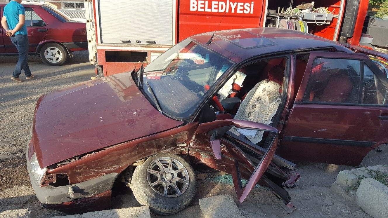 Kelkit’te trafik kazası: 3 yaralı  3