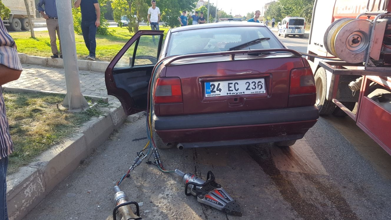 Kelkit’te trafik kazası: 3 yaralı  7