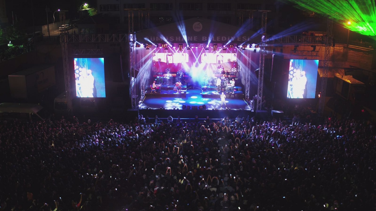 Festival sona erdi 21