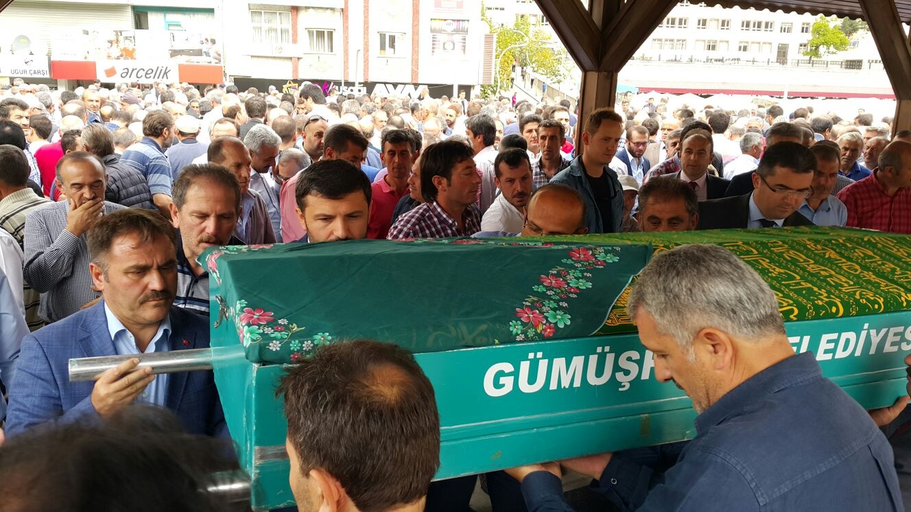 Köse son yolculuğuna uğurlandı 11