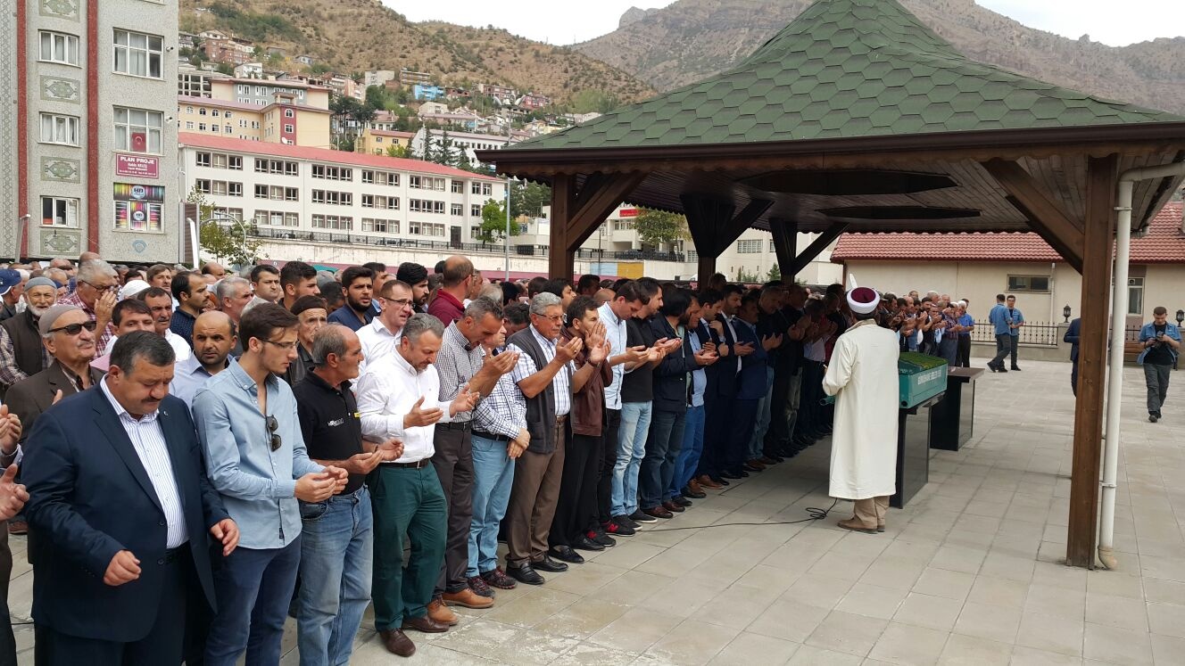 Köse son yolculuğuna uğurlandı 10