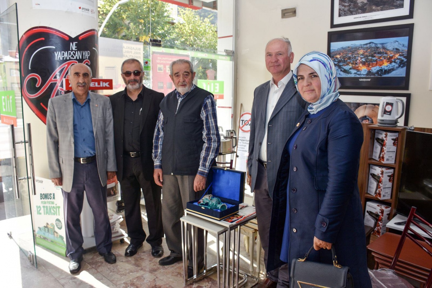 AK Parti’den yaşlılara ziyaret 6