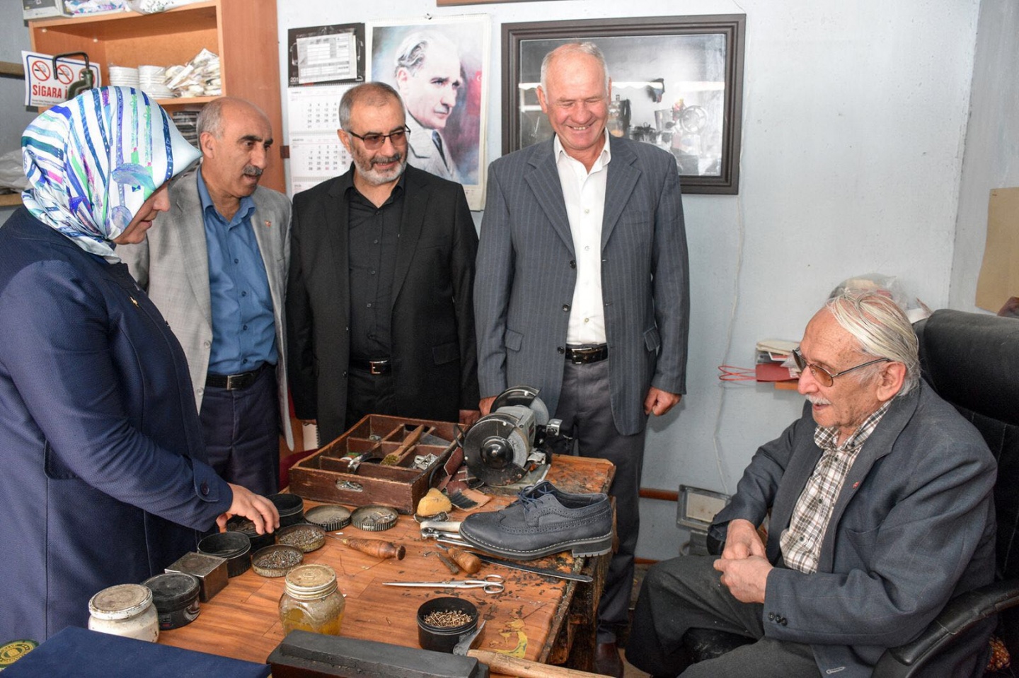 AK Parti’den yaşlılara ziyaret 10