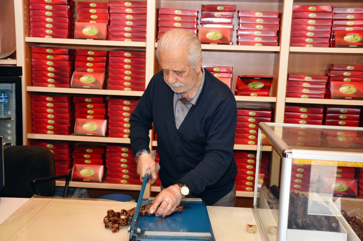 AK Parti’den yaşlılara ziyaret 2