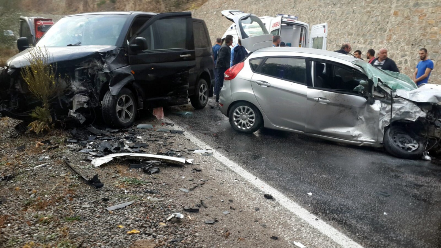 Gümüşhane’de trafik kazası: 3 yaralı 3