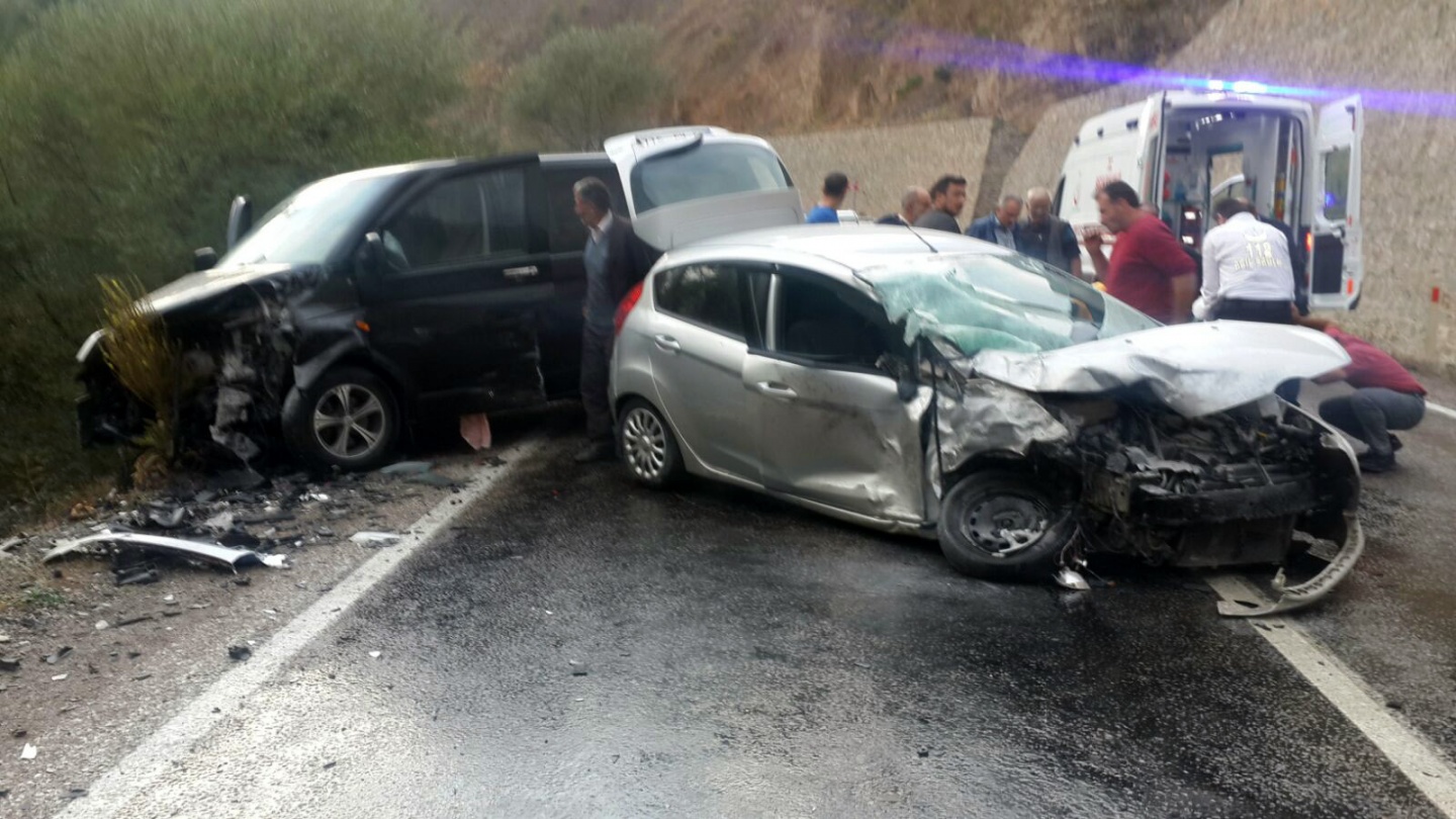 Gümüşhane’de trafik kazası: 3 yaralı 4