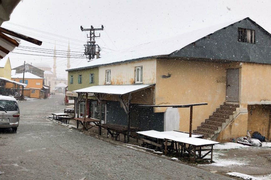 Gümüşhane’nin yüksekleri beyaza büründü 1