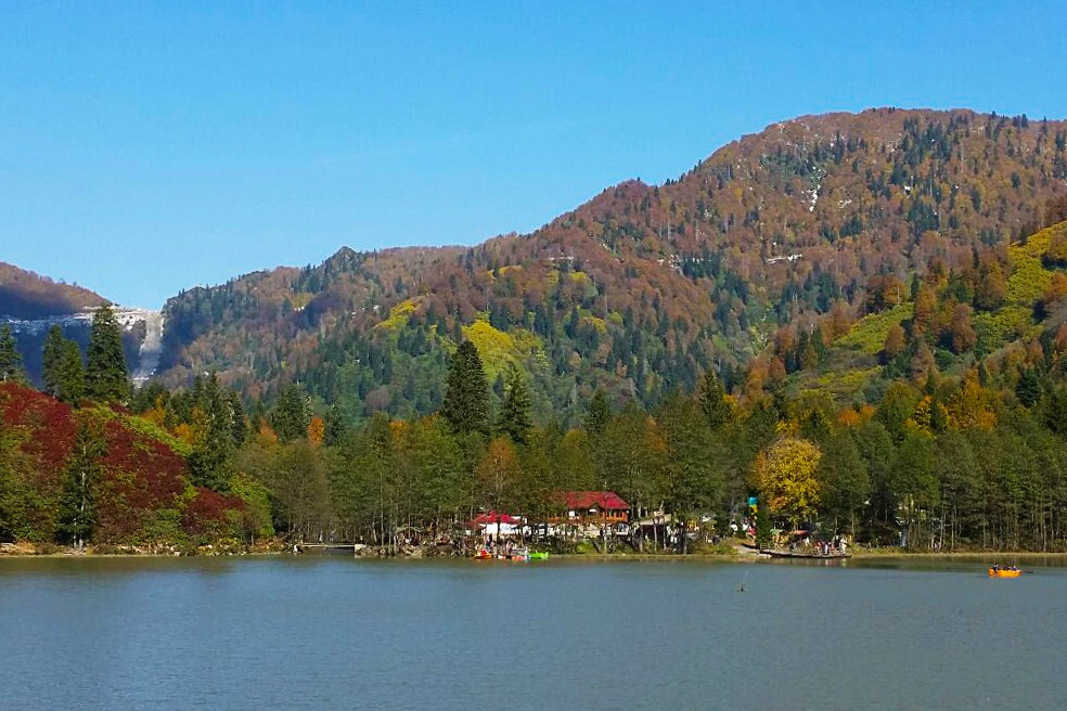 Gümüşhaneli dağcılar Karagöl’de kamp kurdu 25