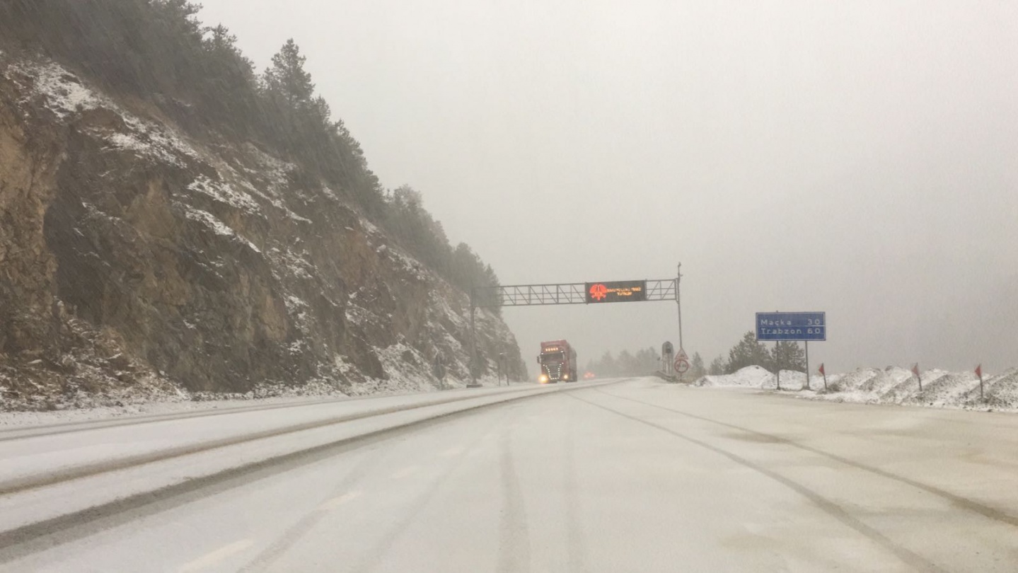 Zigana geçidi beyaza büründü 3