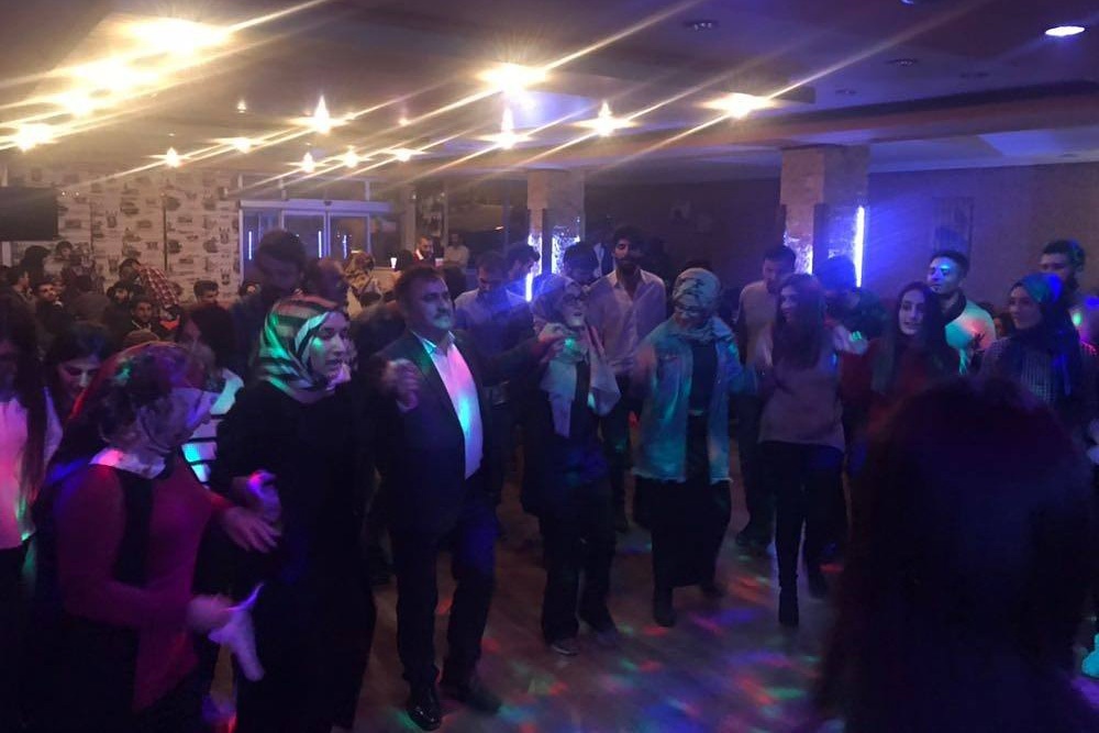 Çocuklar için canlı müzik programı düzenlediler 1