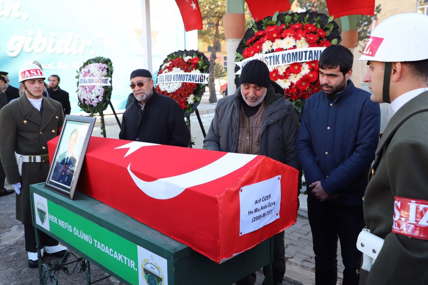 Şehidimiz son yolculuğuna uğurlandı 3