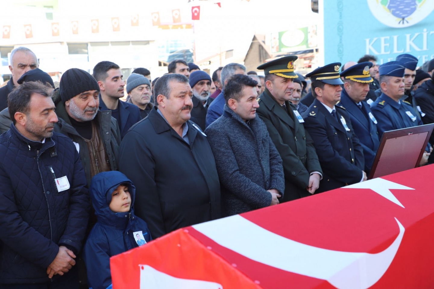 Şehidimiz son yolculuğuna uğurlandı 4