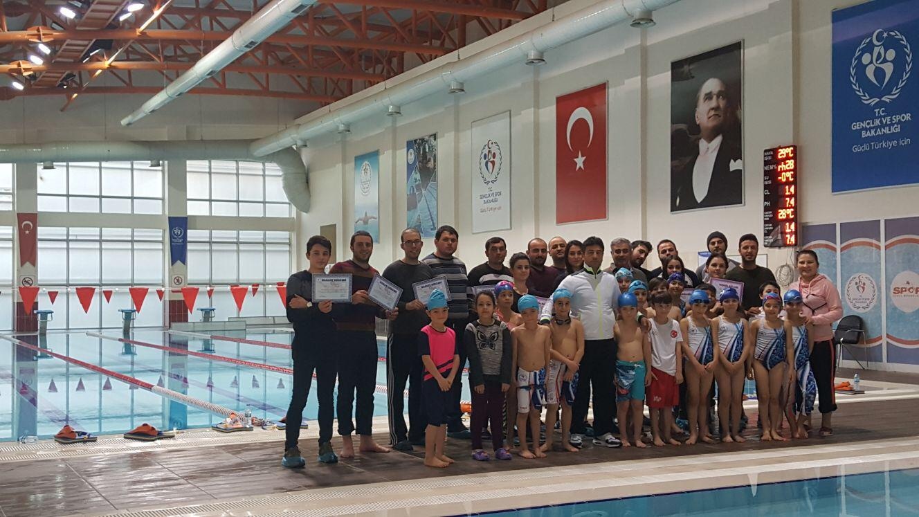 30 kişi yüzme hakemi oldu 1