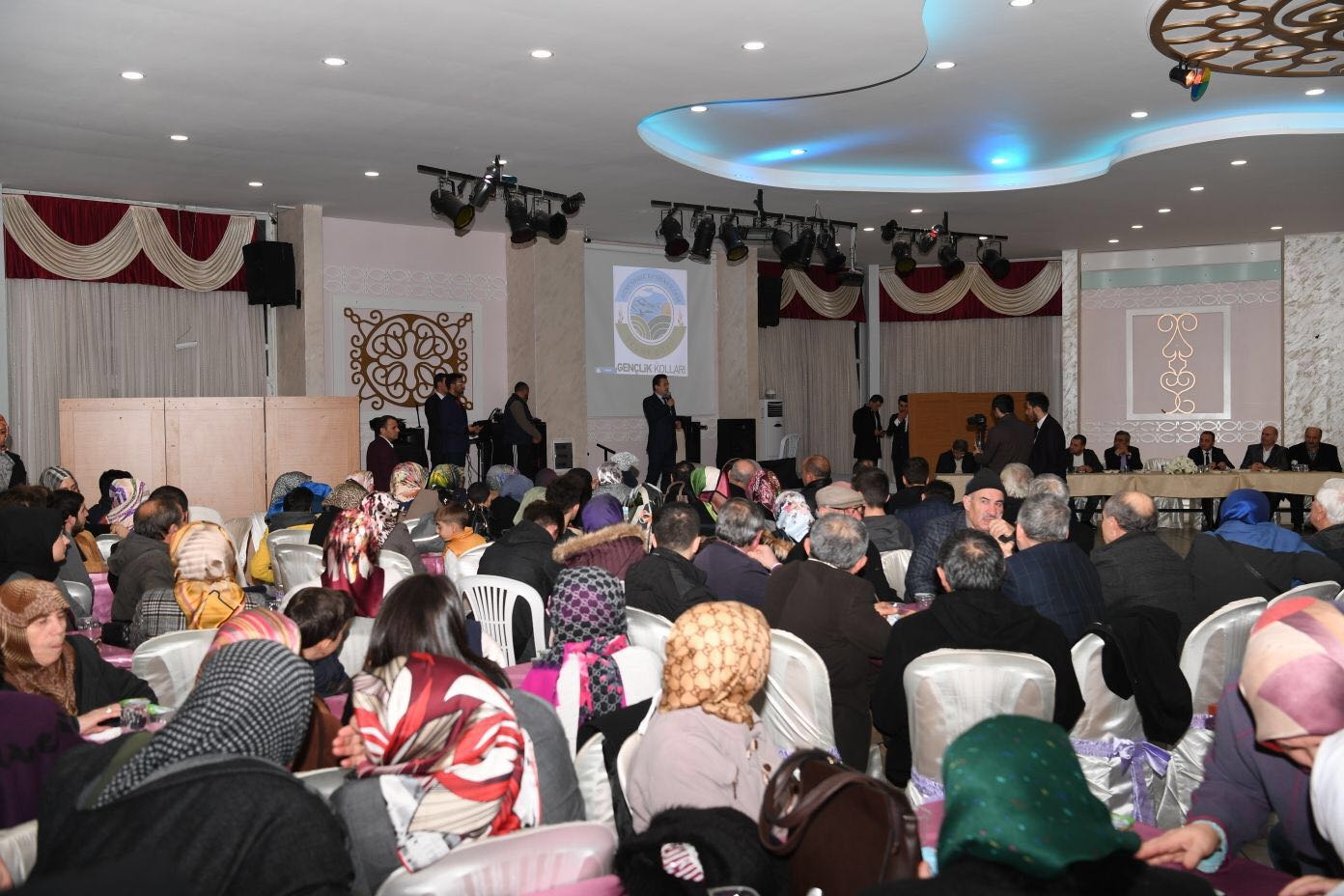 Telme gençliğinden burs amaçlı program 6