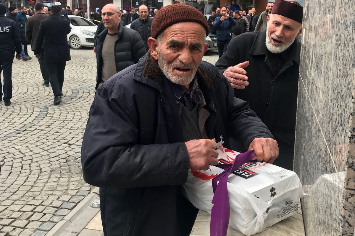Gümüşhane’de şüpheli paketten yumurta çıktı 1
