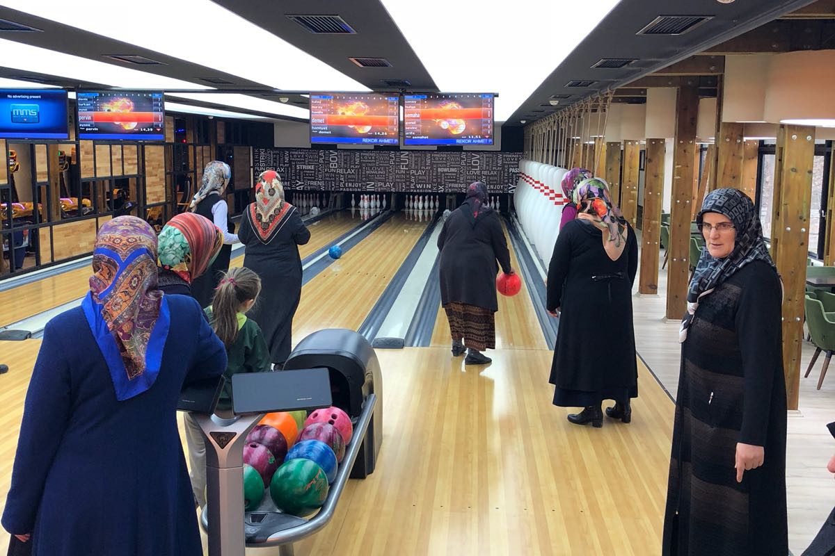 Hayatlarında ilk kez bowling oynadılar 2