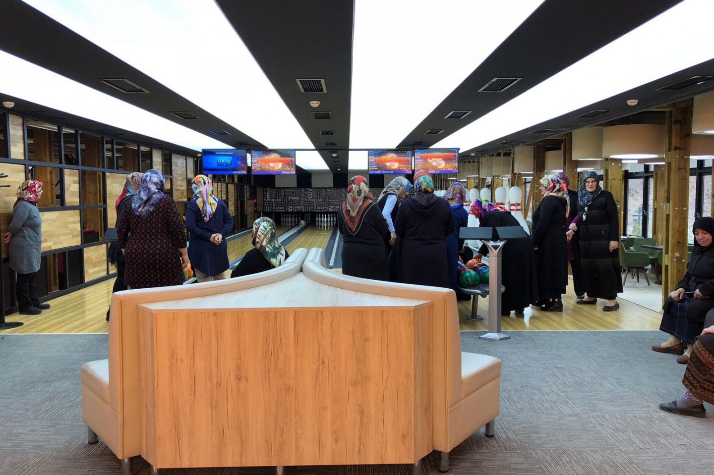 Hayatlarında ilk kez bowling oynadılar 6