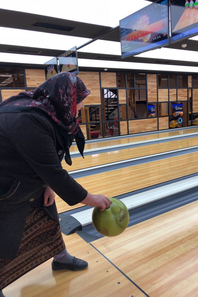 Hayatlarında ilk kez bowling oynadılar 3