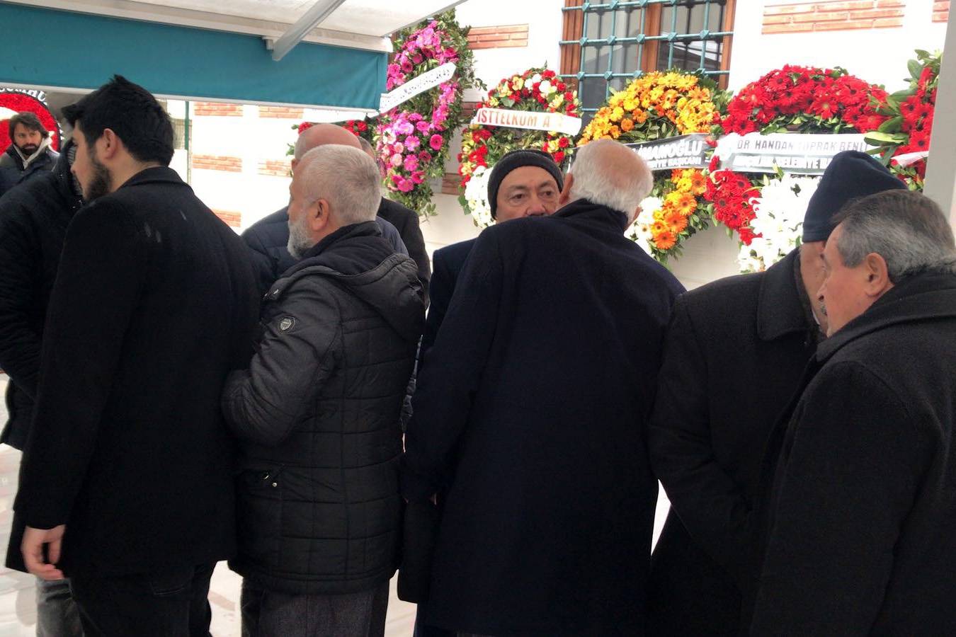 Akgül son yolculuğuna uğurlandı 4