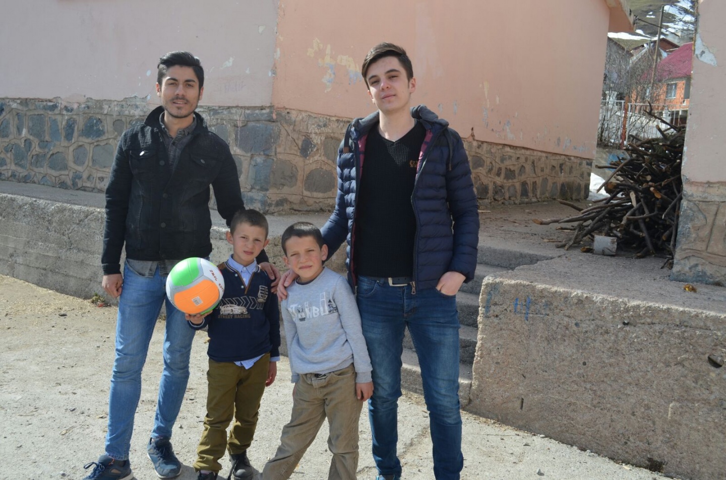 KYK öğrencilerinden köy okullarına ziyaret 4