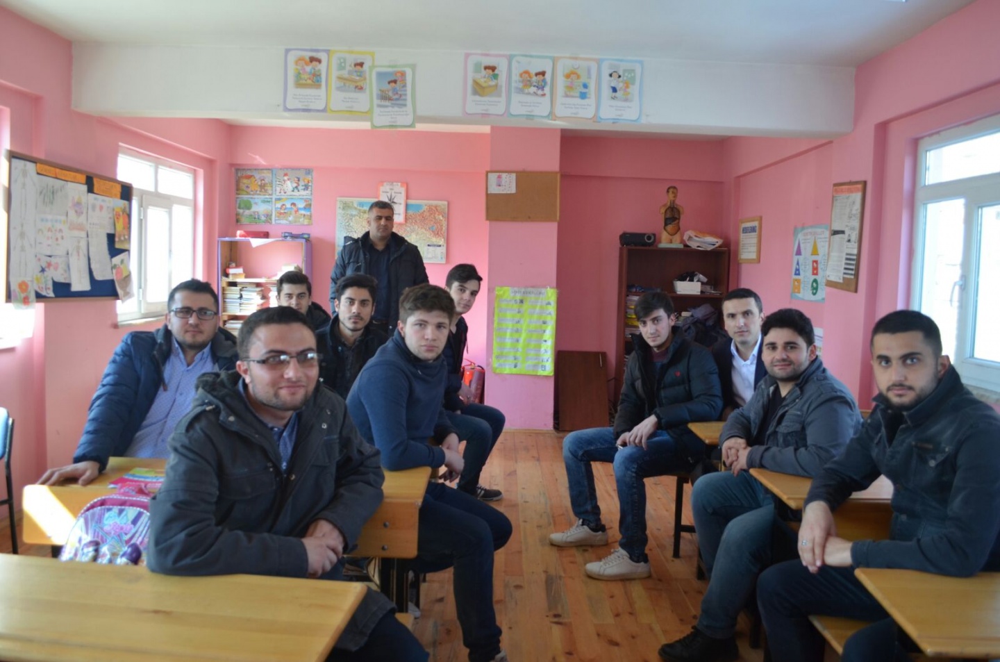 KYK öğrencilerinden köy okullarına ziyaret 5