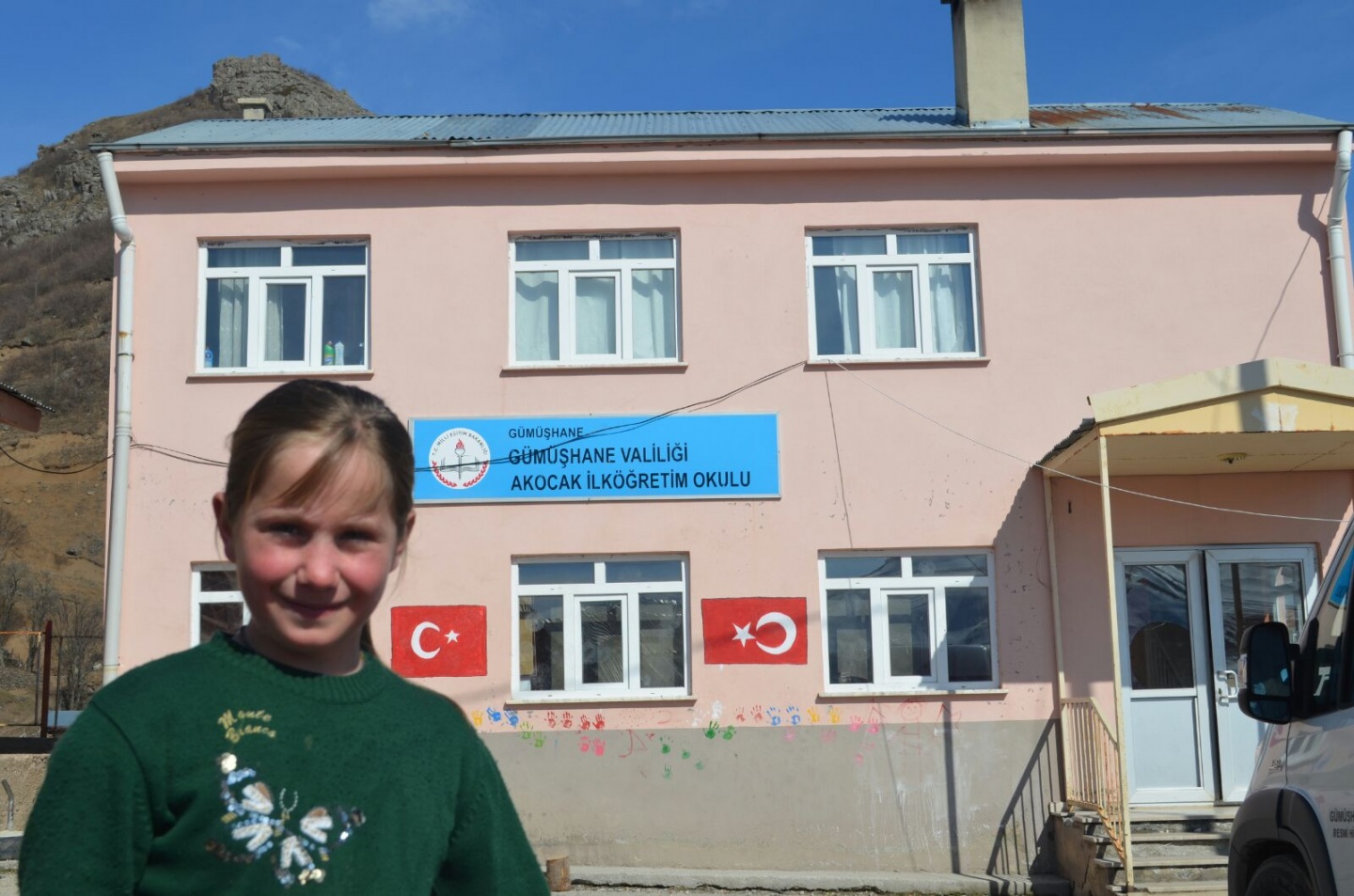 KYK öğrencilerinden köy okullarına ziyaret 7