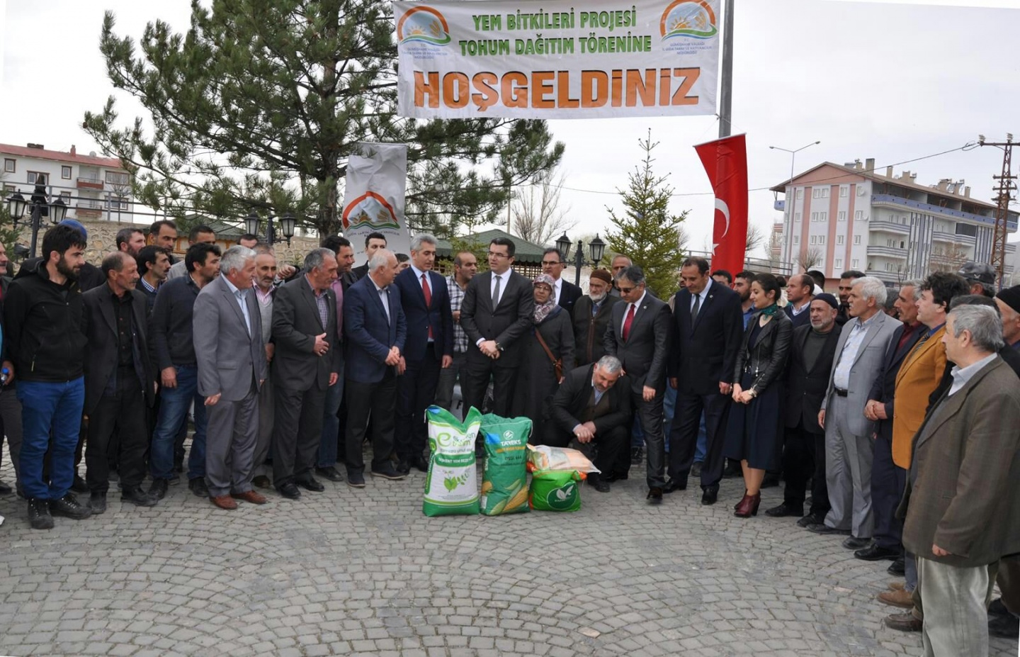 Gümüşhane’de çiftçilere 102,3 ton yem bitkisi tohumu dağıtıldı 11