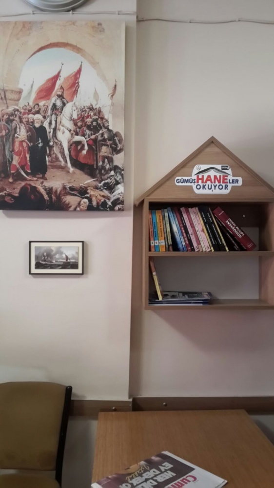 Eğitimci-Yazar İsmail Hayal’den kitap okuma projesine destek 1