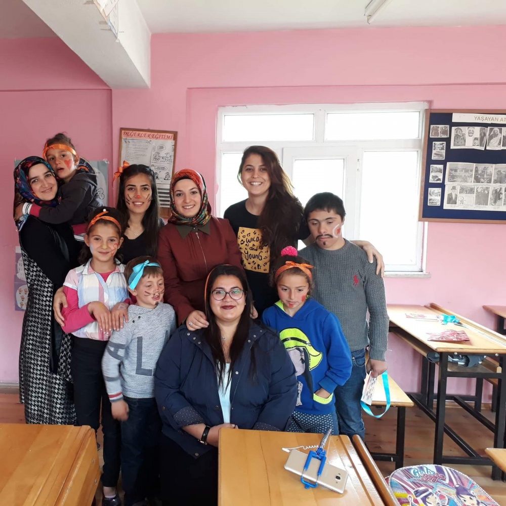 Akocak’ta kütüphane oluşturdular 18