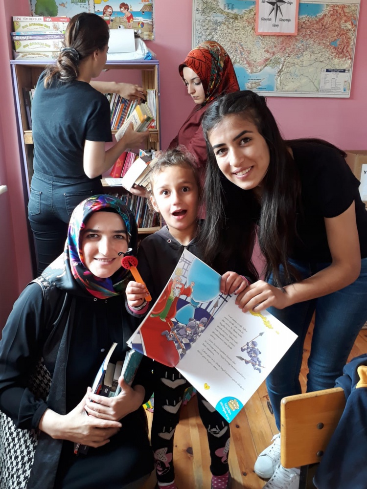 Akocak’ta kütüphane oluşturdular 13