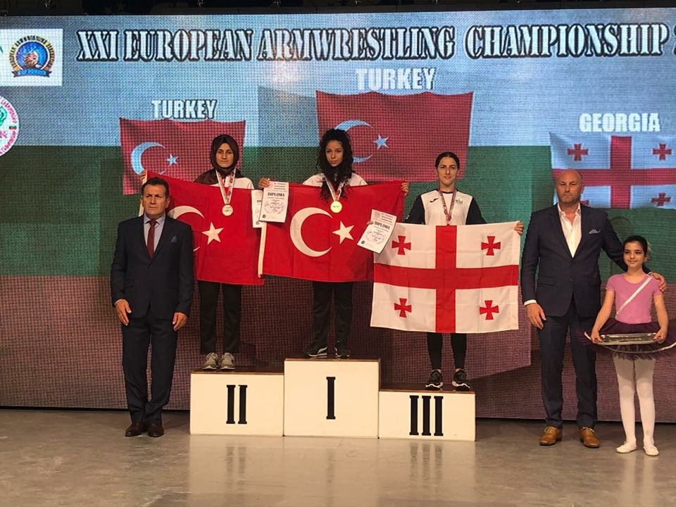 Şükriye Avrupa’nın bileğini bükmeye devam ediyor 2