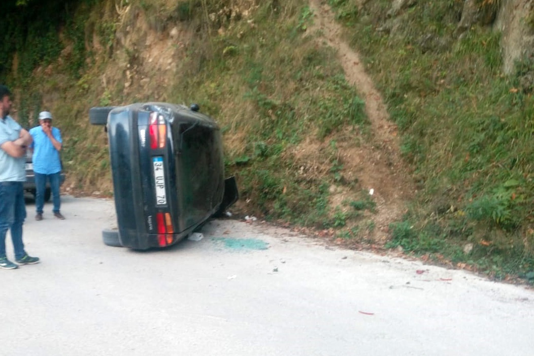 Gümüşhane'de yayladan dönen otomobil takla attı: 7 yaralı 2