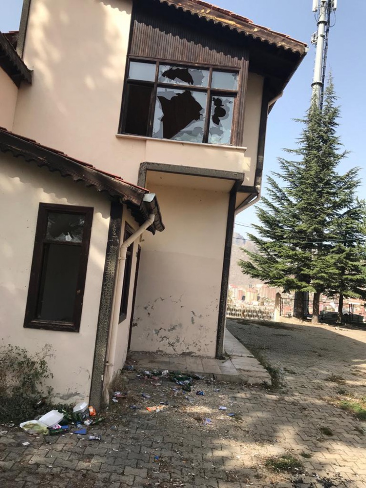 Mesire alanı içler acısı halde 4