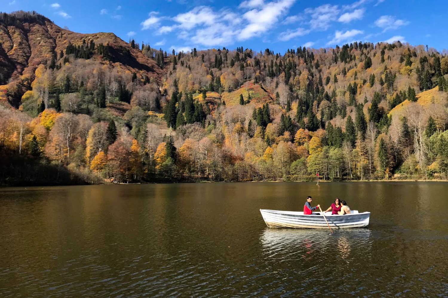 Gümüşhaneli dağcılar Karagöl’de kamp kurdu 6