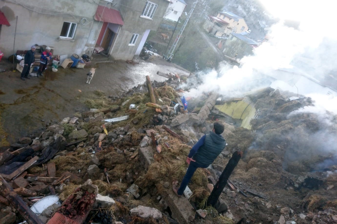 Gümüşhane’de yangın 10
