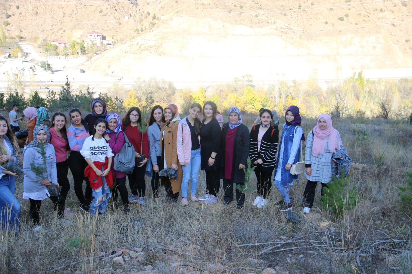 Gümüşhane KYK Ormanı büyümeye devam ediyor 8