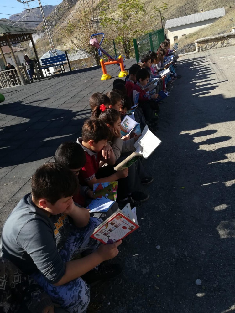 ‘Kitap Kardeşliği’ projesi devam ediyor 6