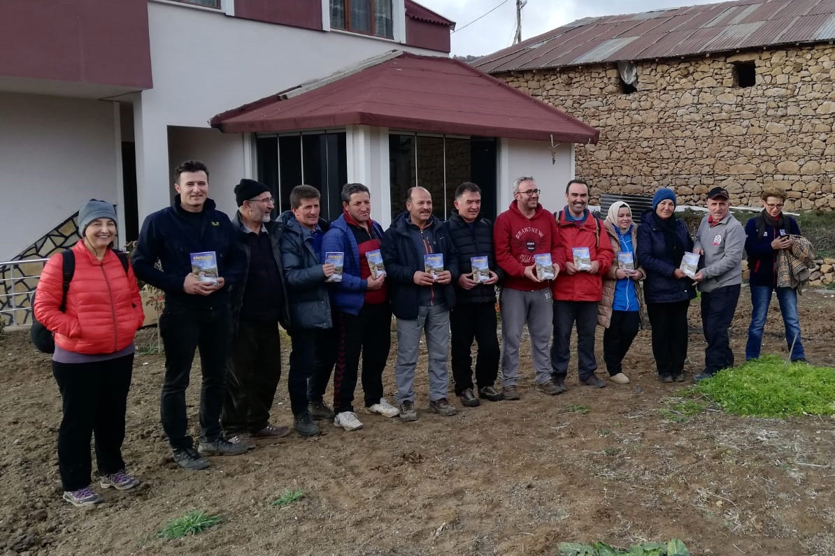 Gümüşhaneli dağcılar öğretmenler için yürüdü 4