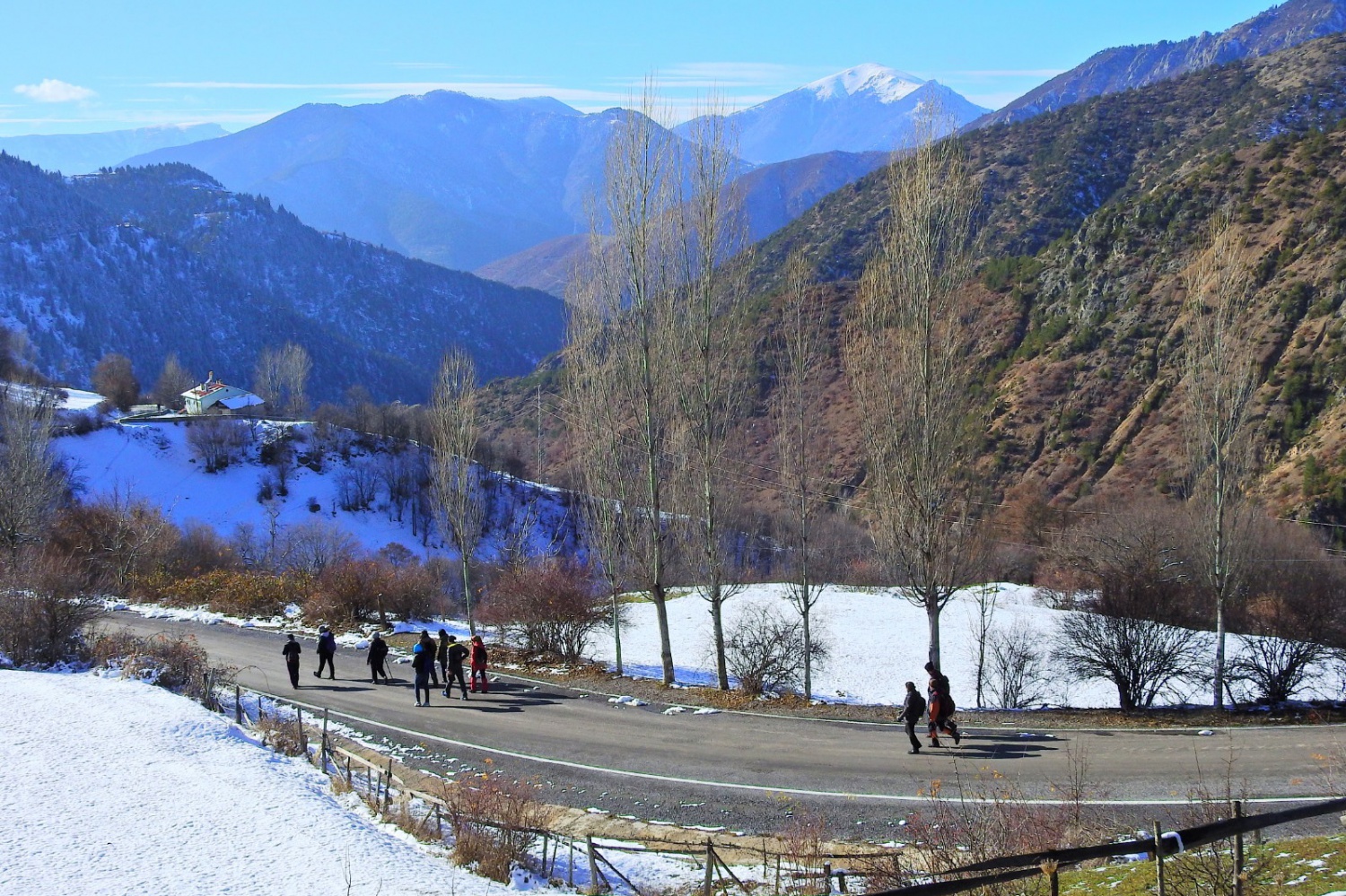 Gümüşhaneli dağcılardan tarihi ipek yolunda beyaz yürüyüş 33